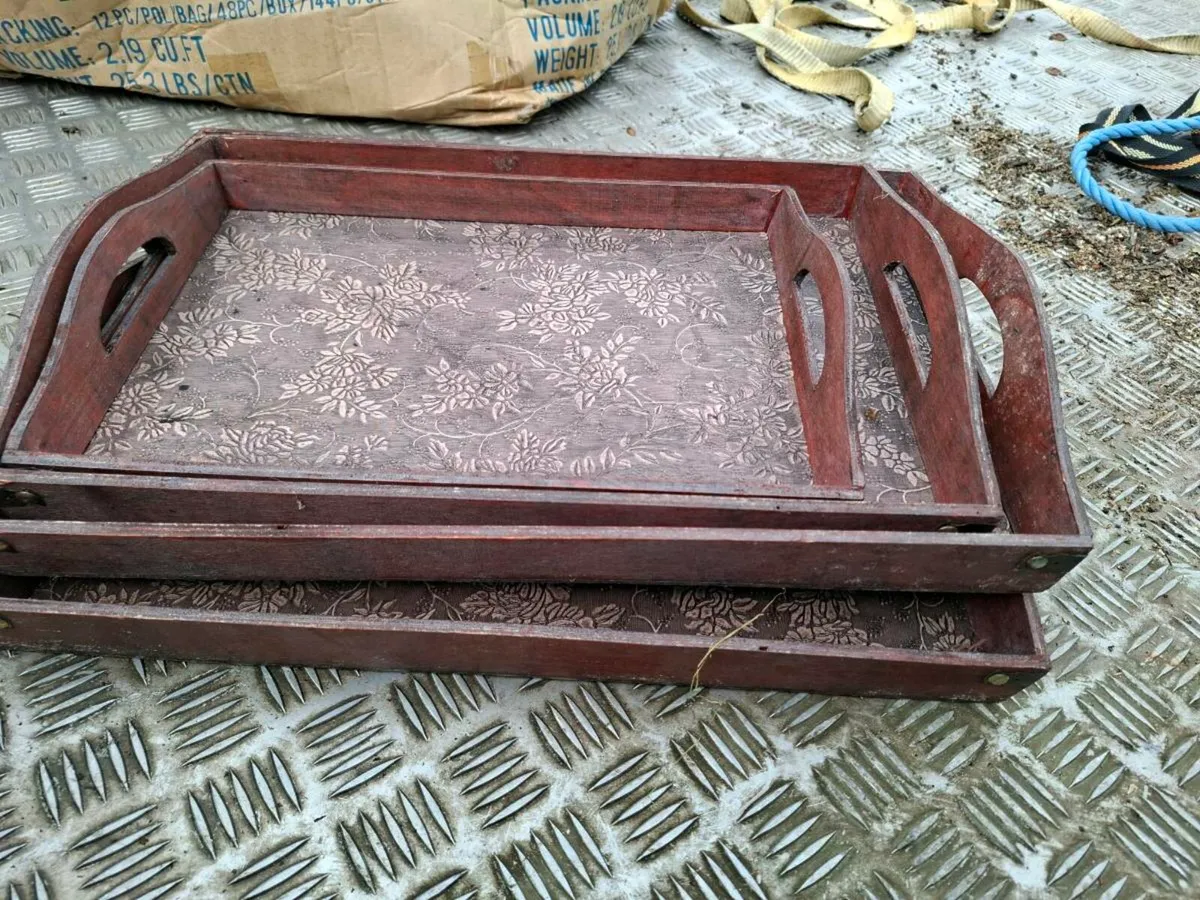 Antique breakfast trays (20+ trays) - Image 2