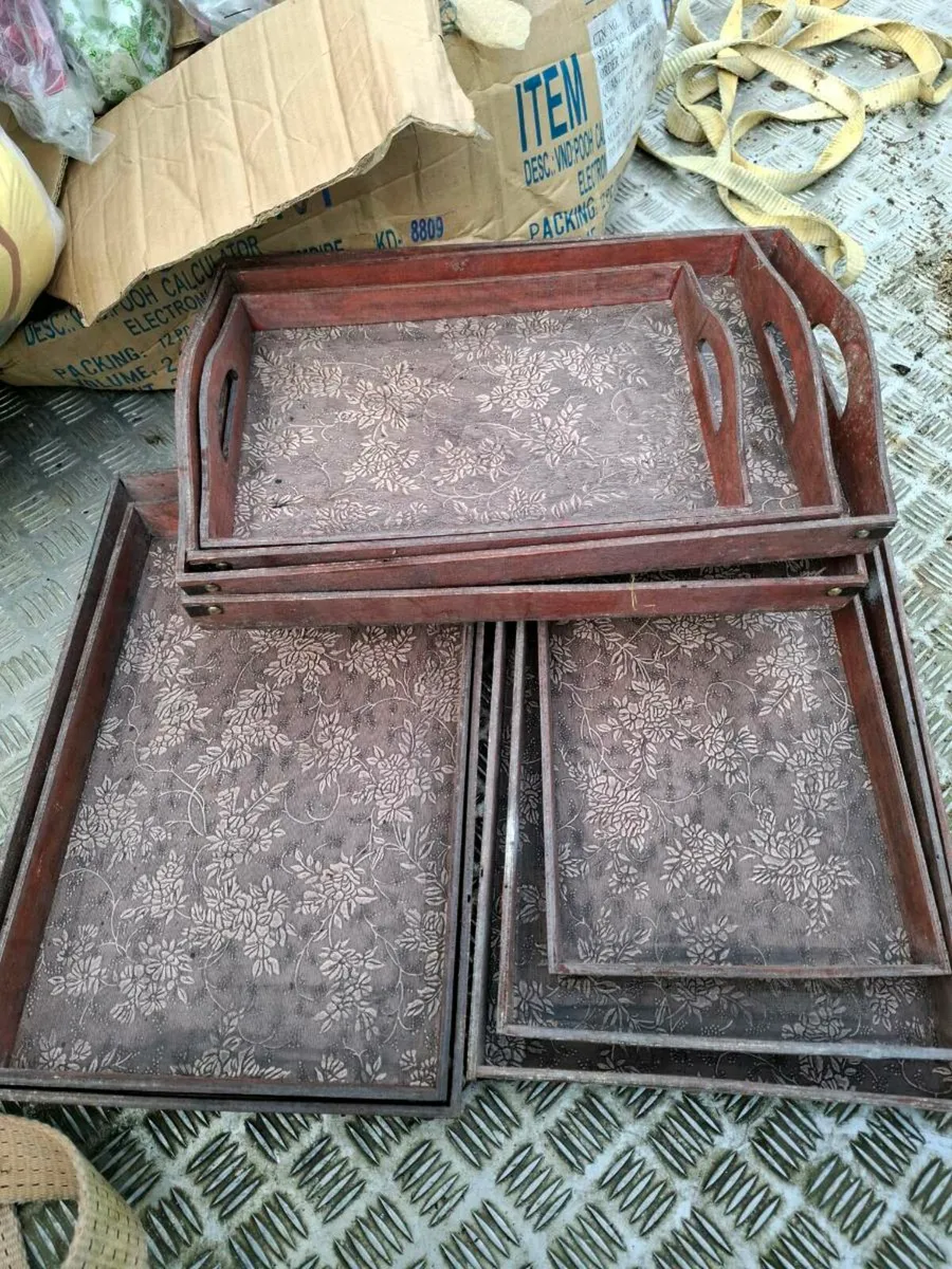 Antique breakfast trays (20+ trays) - Image 3