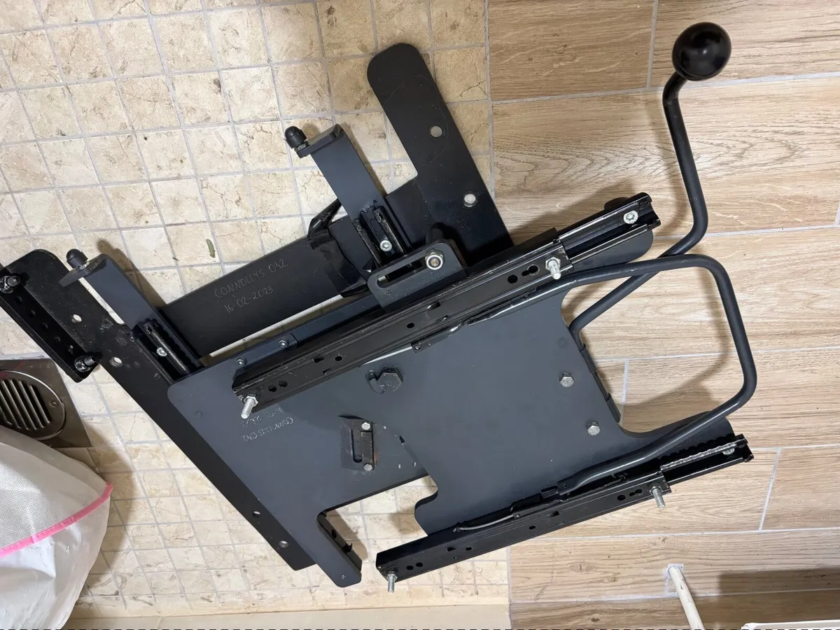 Swivel car seat base - Image 3