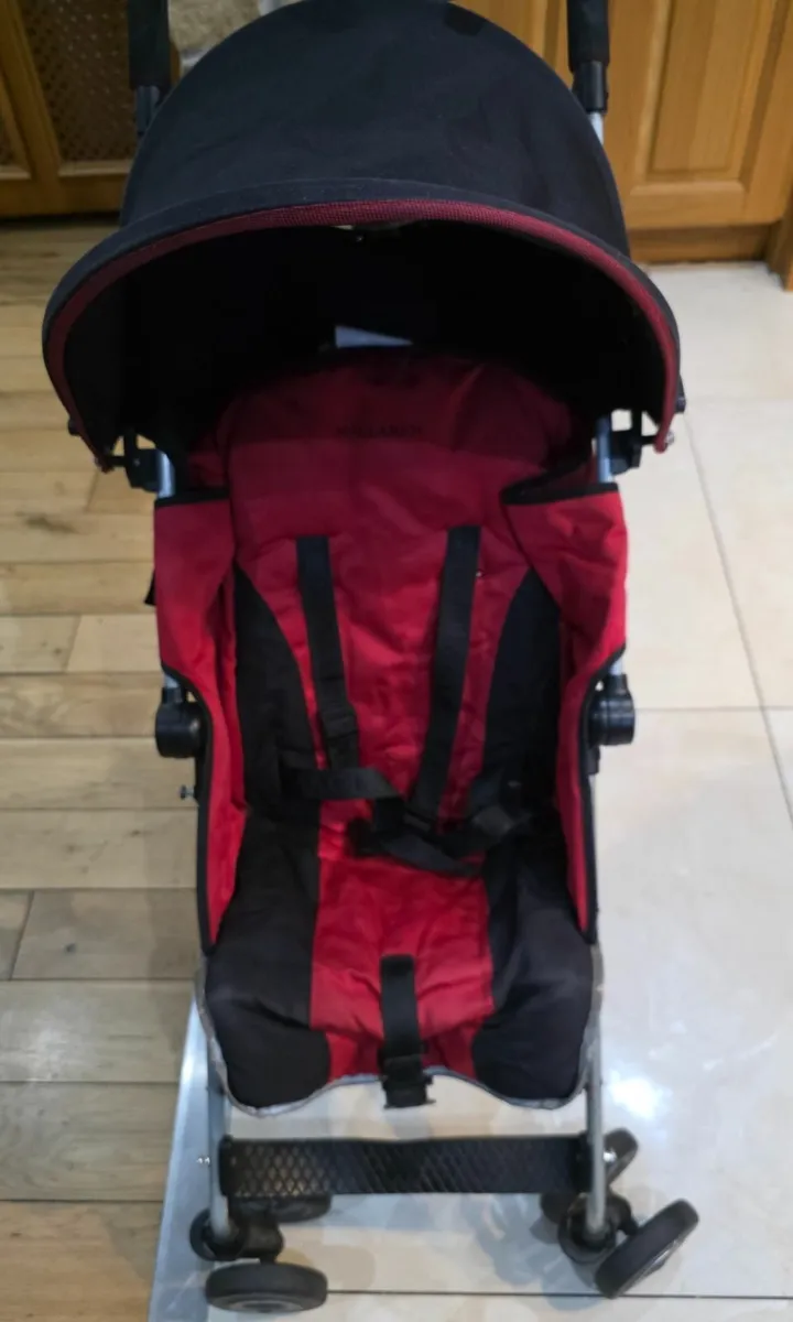 Maclaren pushchair - Image 2