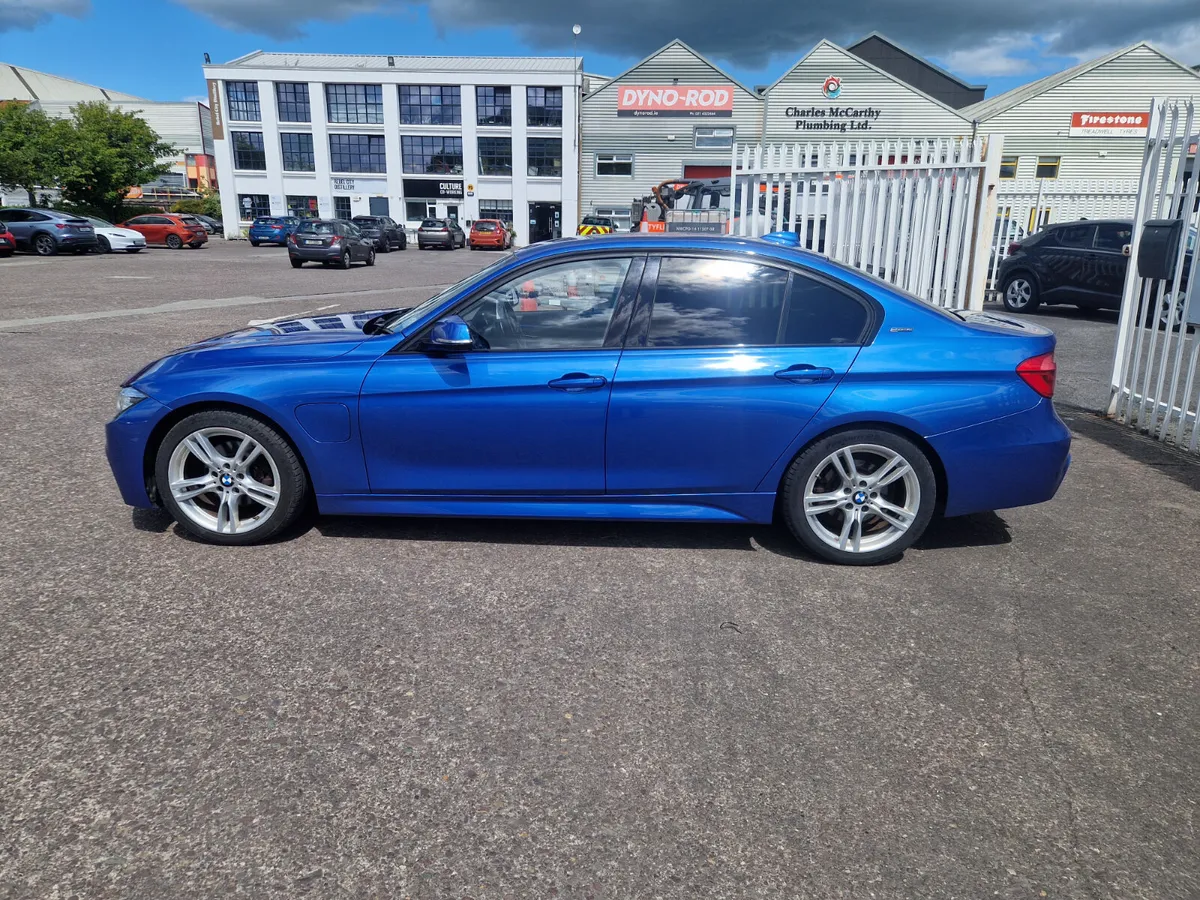 Bmw 3 Series 330E M-Sport Auto - Image 4