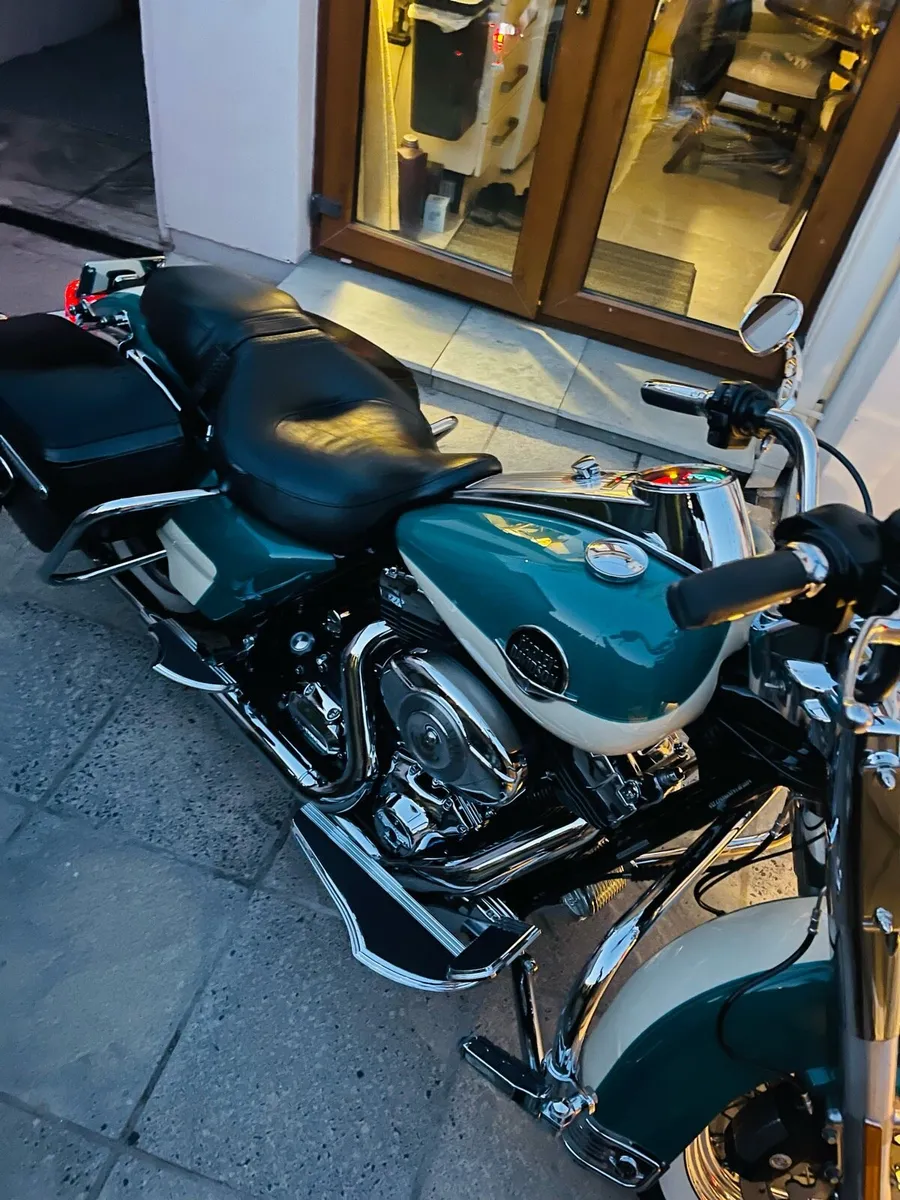 Harley Davidson road king classic - Image 1