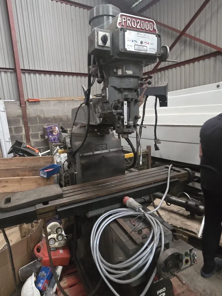 Milling machine  3 phase - Image 2
