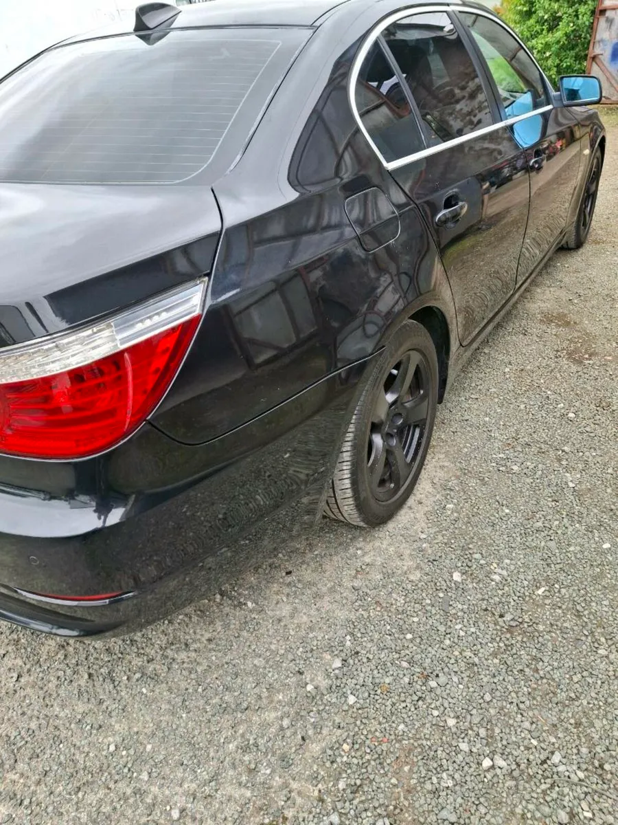 08 520 BMW - Image 4