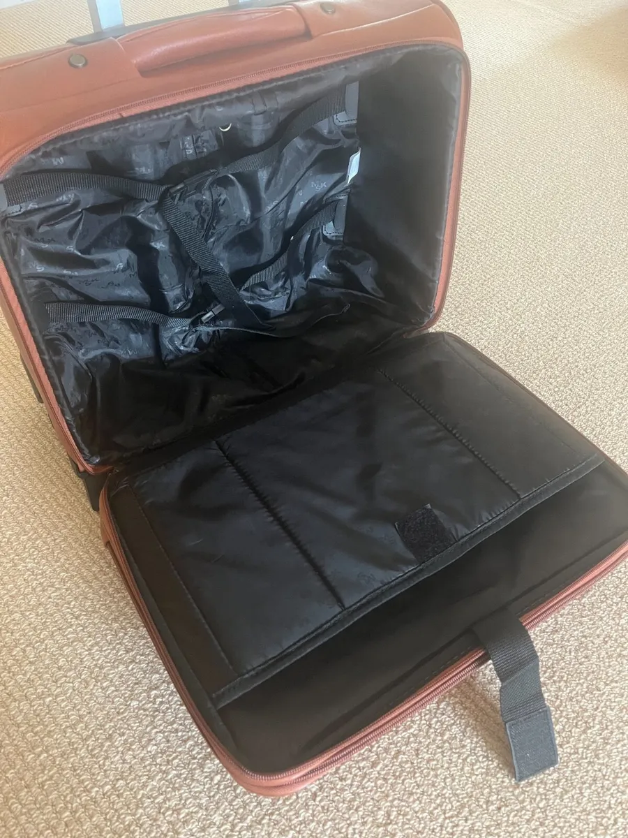 Small carry-on bag - Fits in locker - Image 2