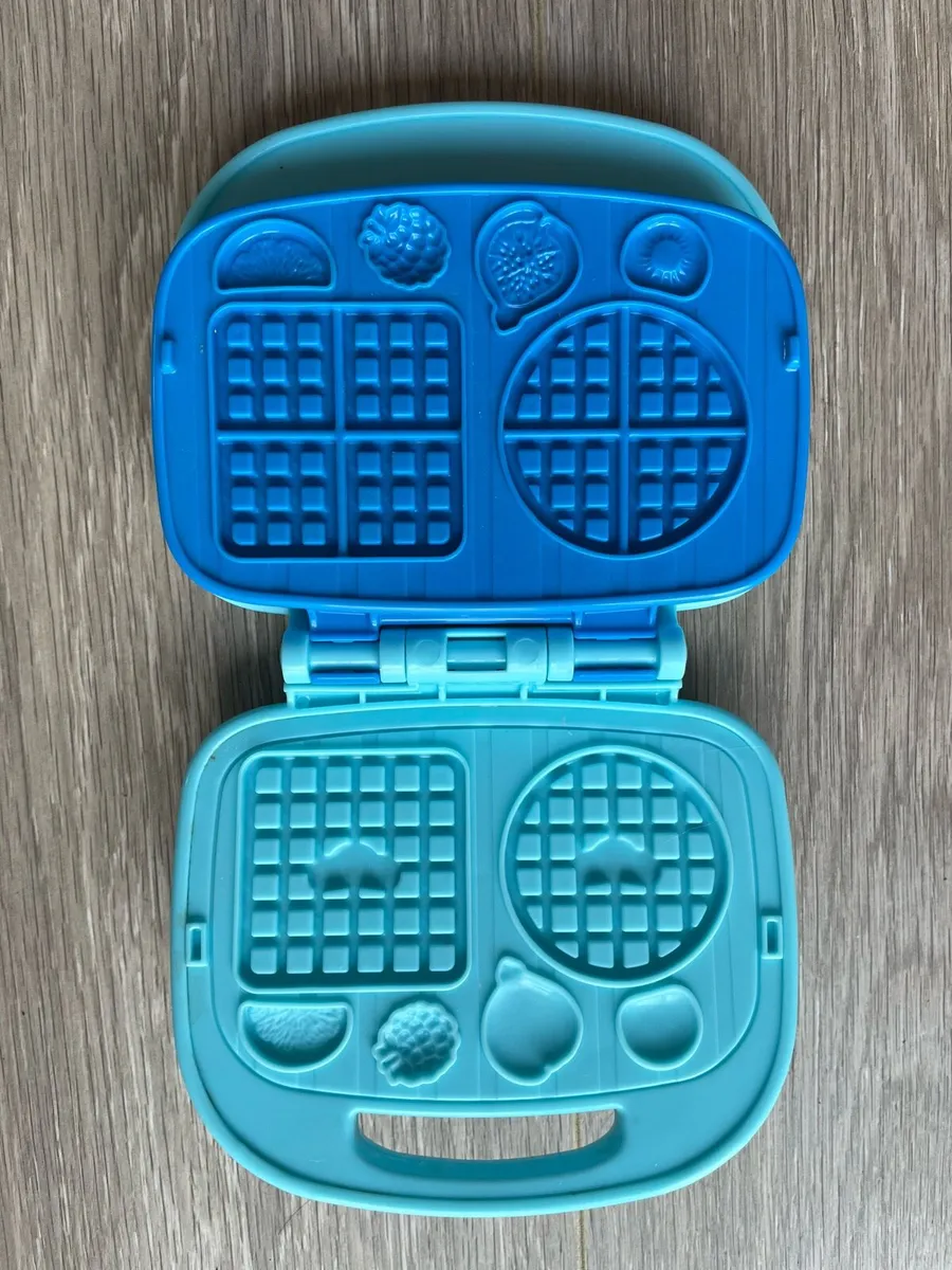 Play Doh Kitchen Moulds - Image 3