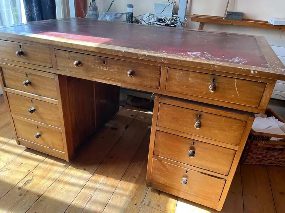 Antique wooden desk - Image 1