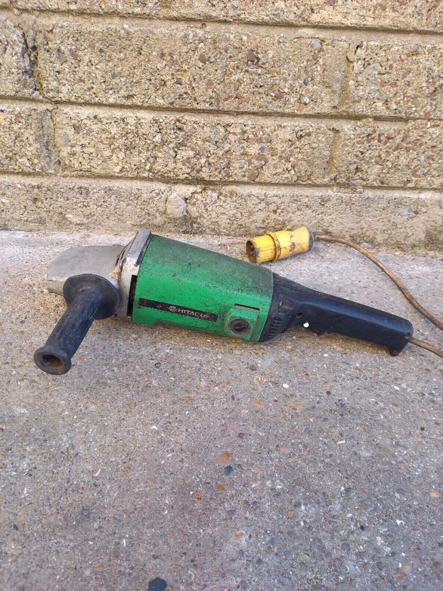 Hitachi 9 Inch Grinder - Image 1