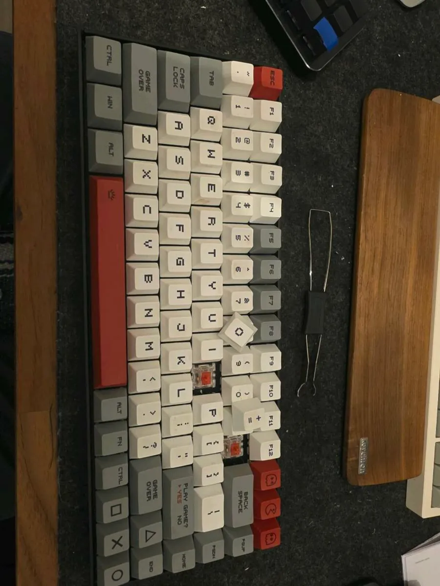 Keychron k2 red linear switches - Image 1