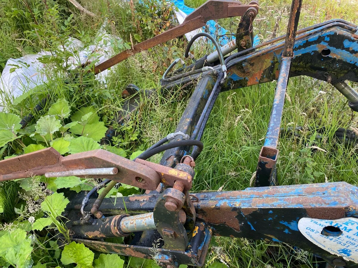 FORD POWER FRONT LOADER (WITH EURO HEADSTOCK) - Image 1