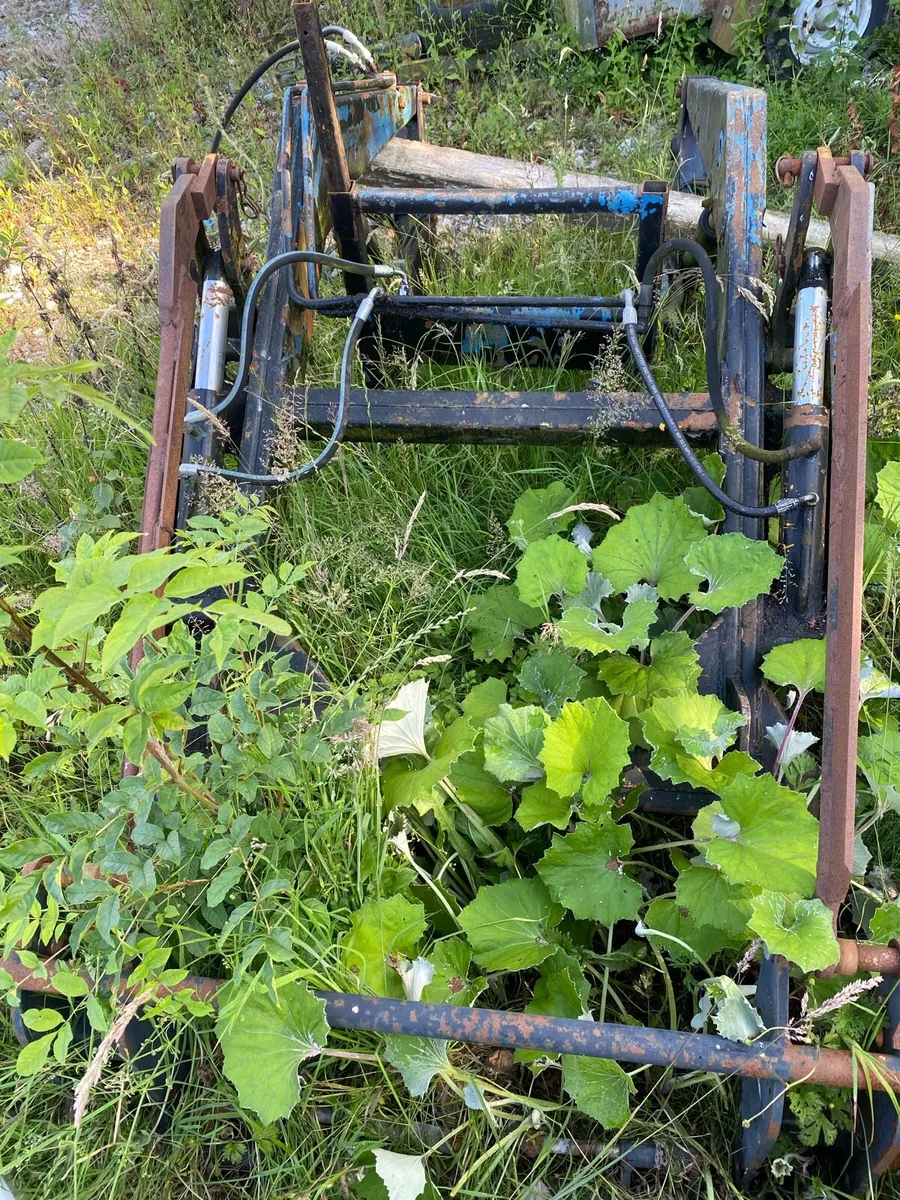 FORD POWER FRONT LOADER (WITH EURO HEADSTOCK) - Image 2
