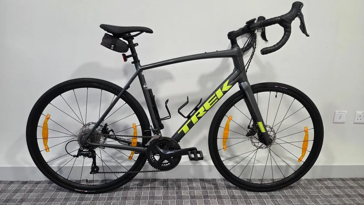 Trek Domane 3 road bike - Image 1