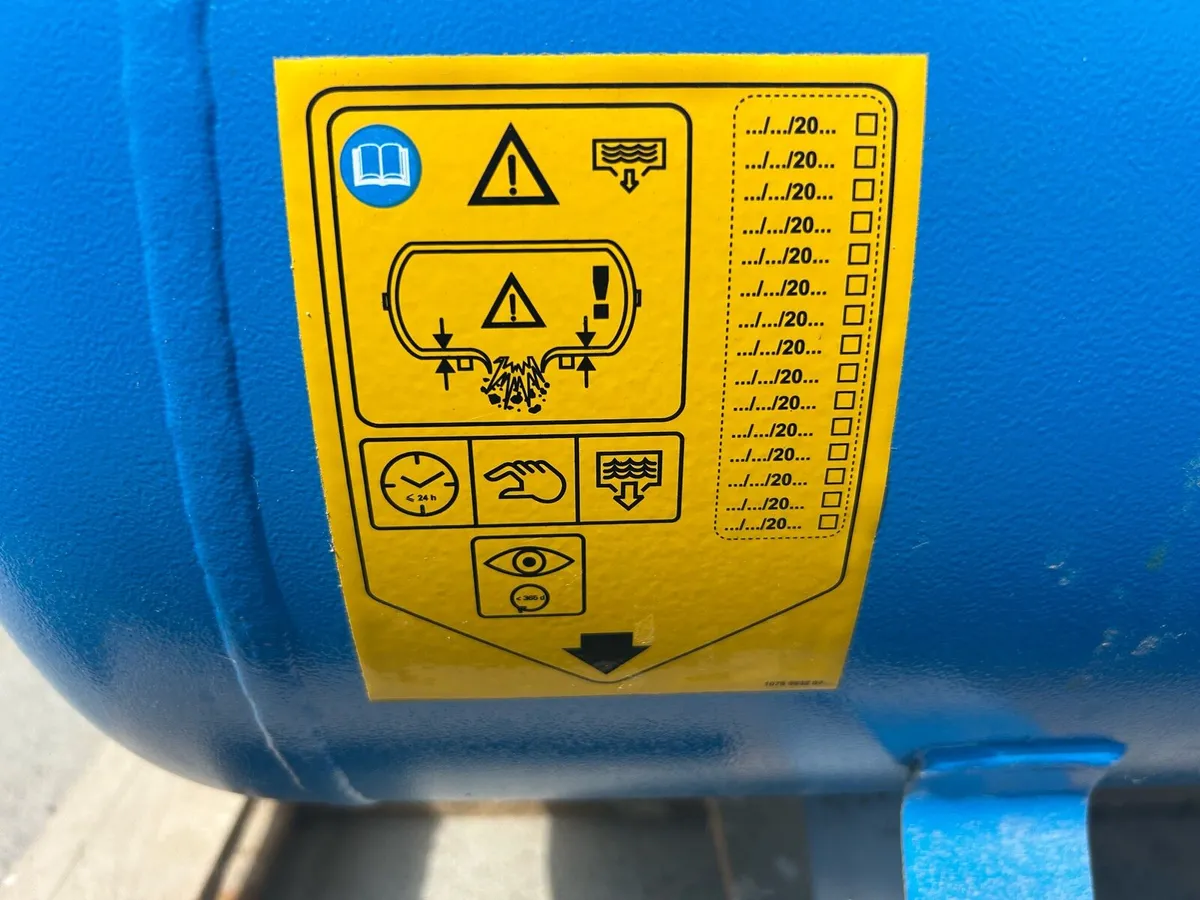 Single phase 200 l abac compressor - Image 4