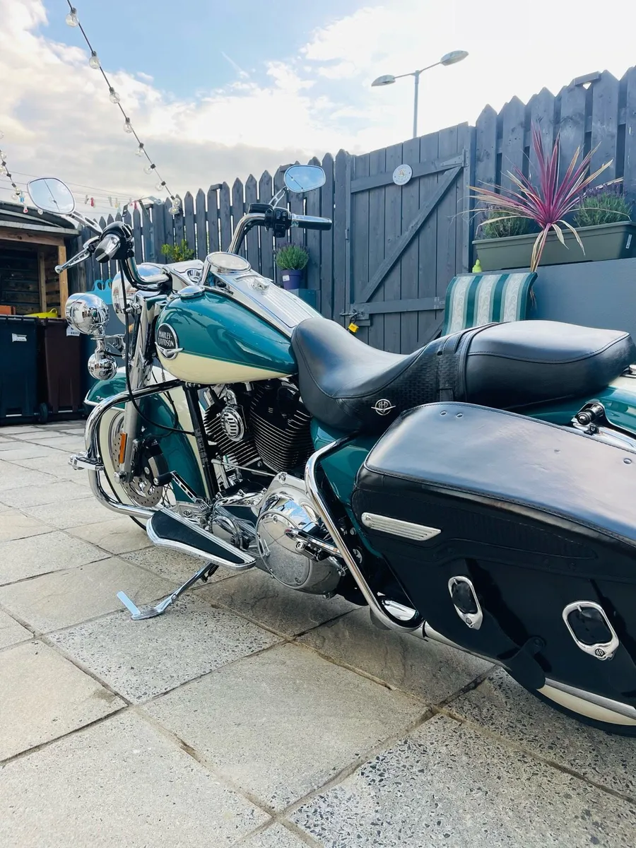 Harley Davidson road king classic - Image 3