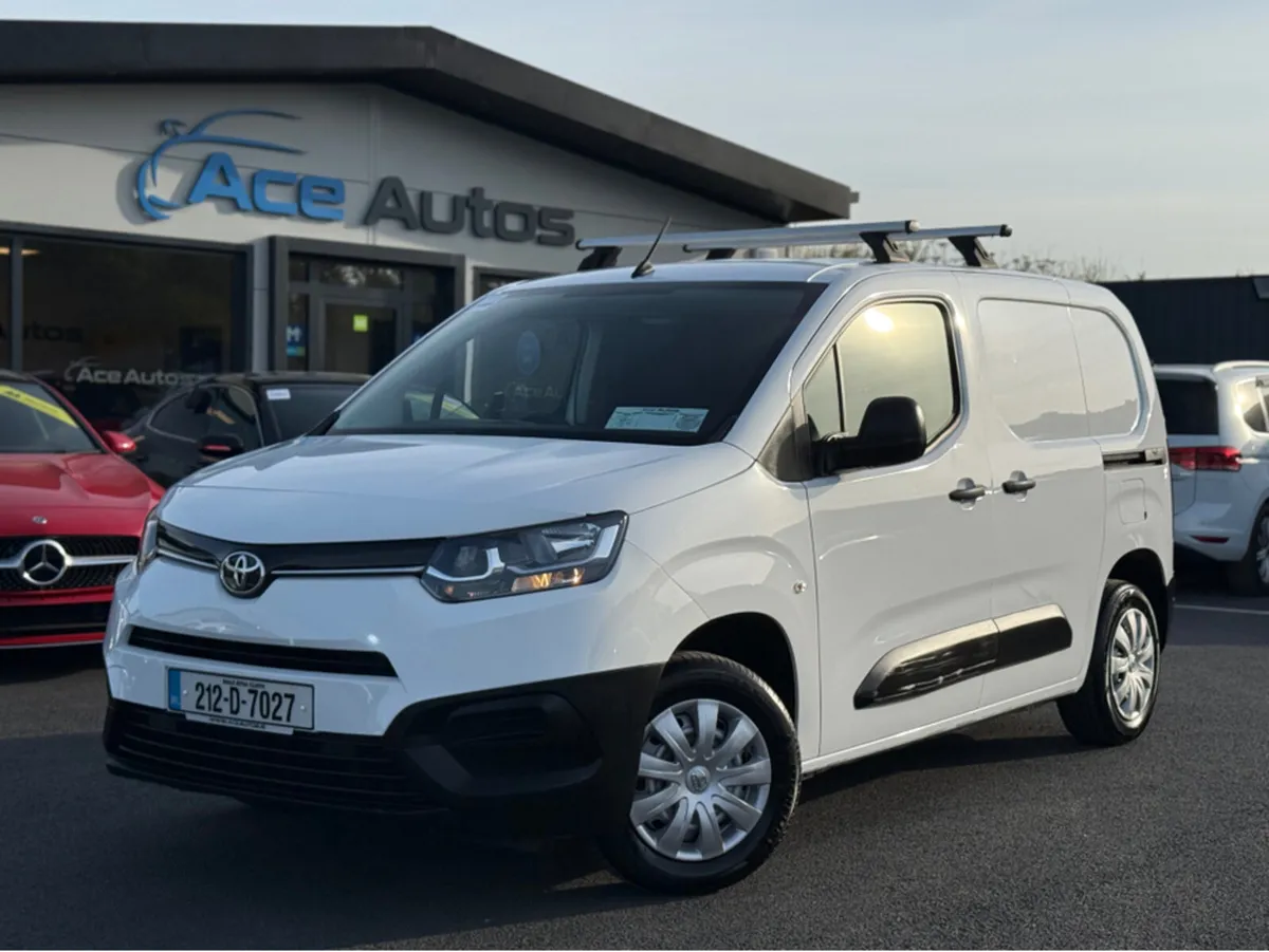 Toyota Proace CITY 1.5 DIESEL - 3 SEATER - MANUAL - Image 1