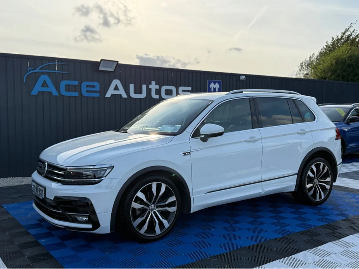 Volkswagen Tiguan R-LINE -**SUNROOF**  2.0L DIESEL - Image 2