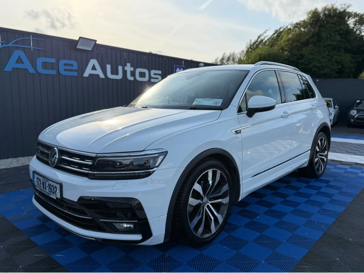 Volkswagen Tiguan R-LINE -**SUNROOF**  2.0L DIESEL - Image 3