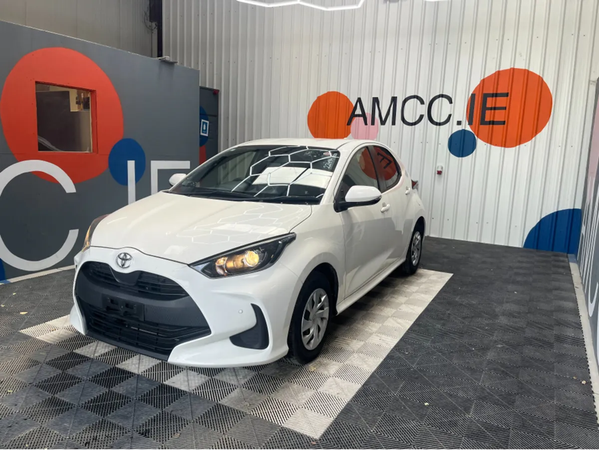 Toyota Yaris ONLY €15950 YARIS AUTOMATIC 1.0 PETRO - Image 3