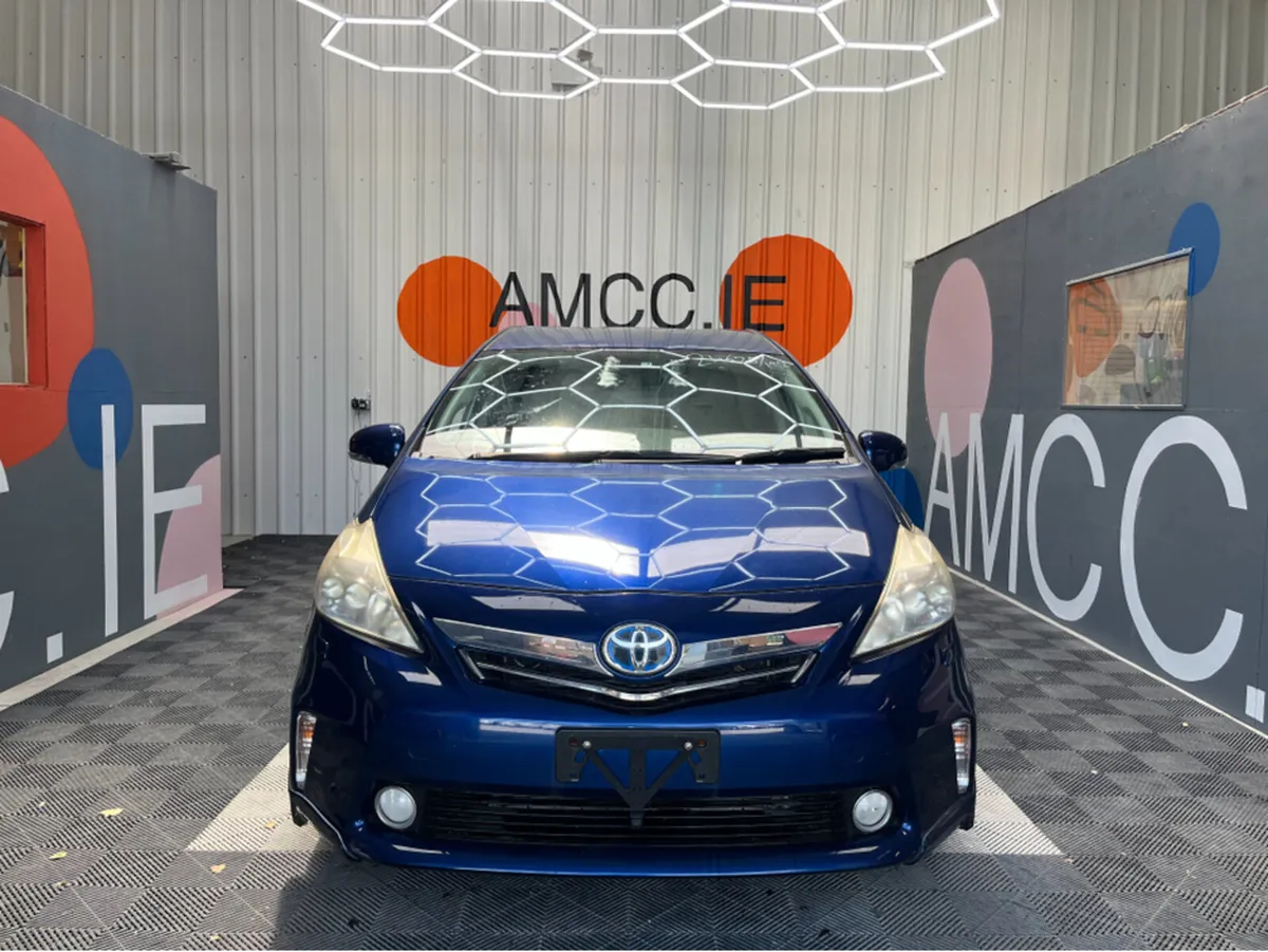 Toyota Prius PRIUS 7 SEATER AUTOMATIC 1.8 HYBRID / - Image 2