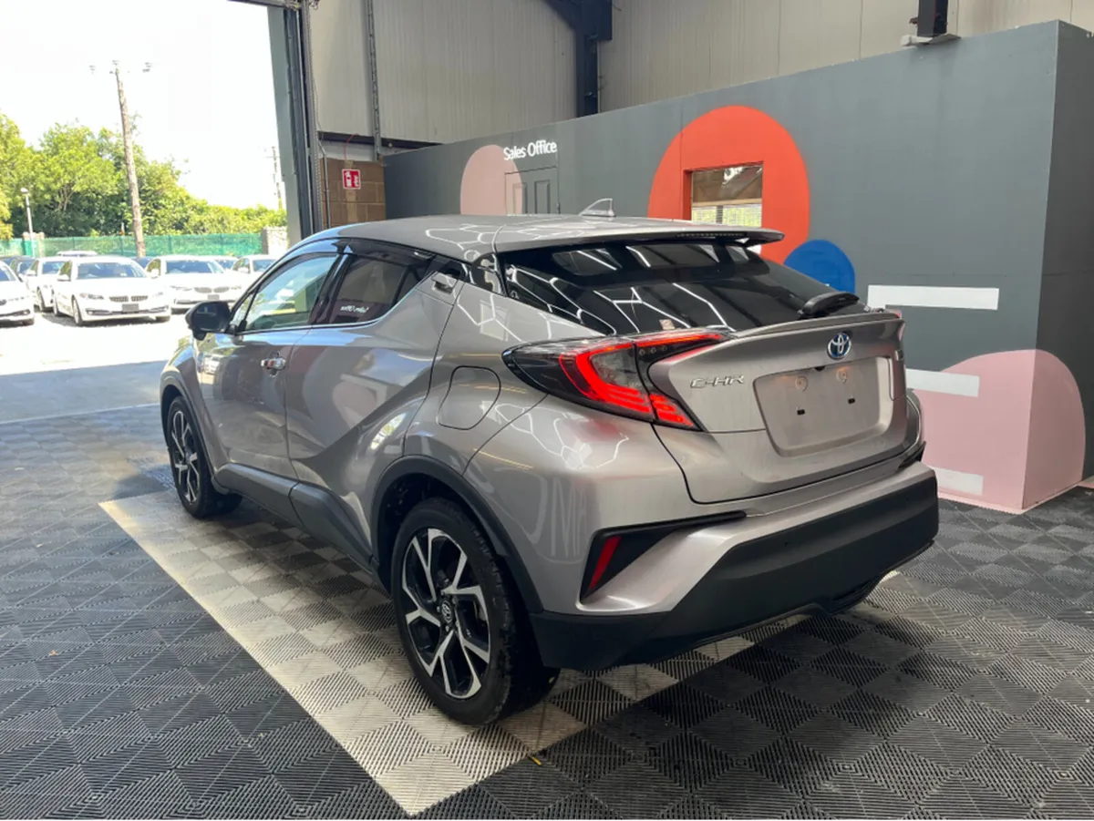 Toyota C-HR ONLY €20950! C-HR 1.8 HYBRID / 86k KMs - Image 4
