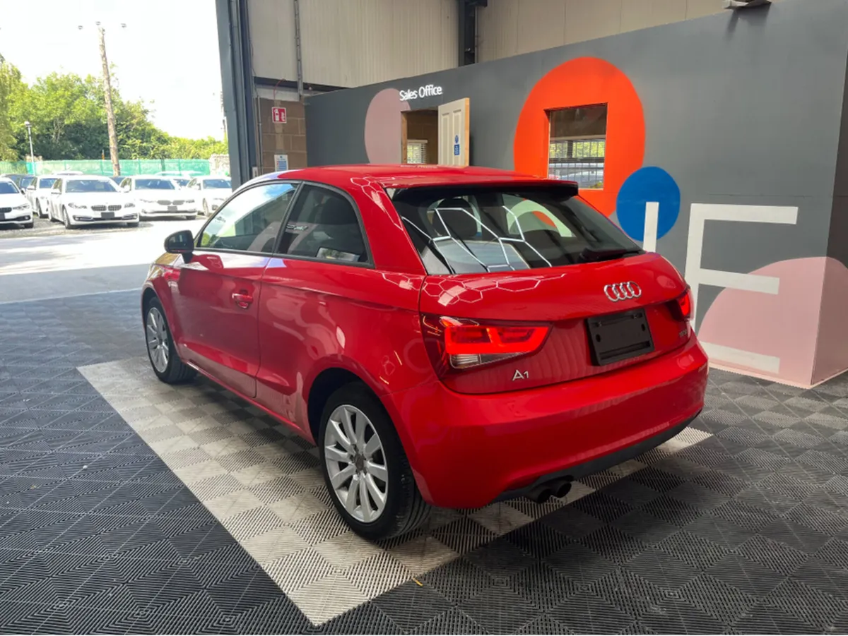 Audi A1 1.4 TFSI / 67k KMs / AUTOMATIC & MORE - Image 4