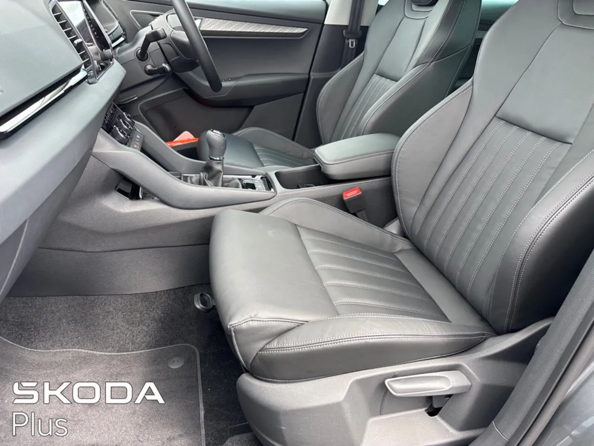 Skoda Karoq SELECTION PLUS 2.0 TDI 115HP - Image 4