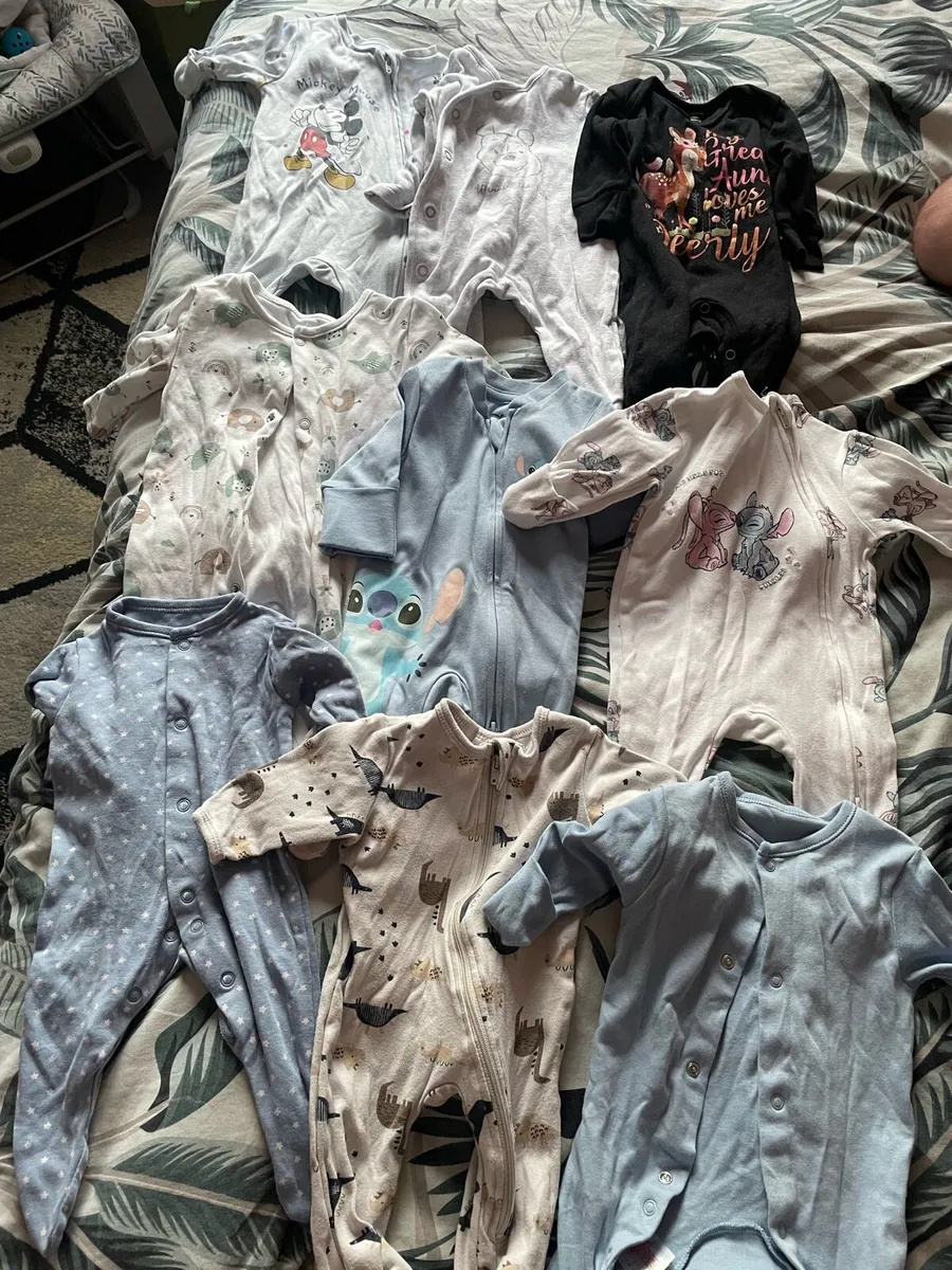 Baby clothes - Image 3