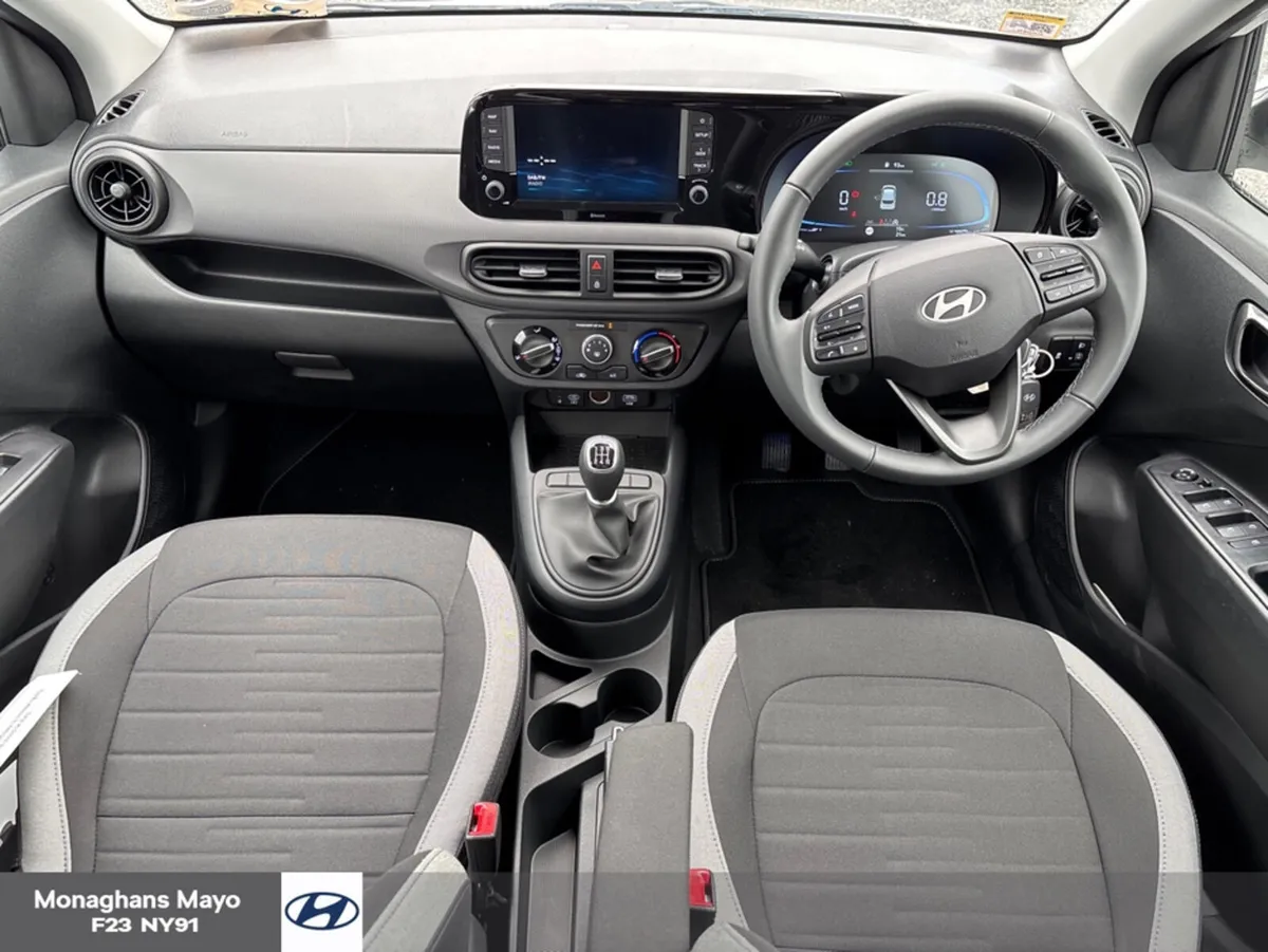 Hyundai i10 DELUXE PLUS 1.0 PETROL - Image 2