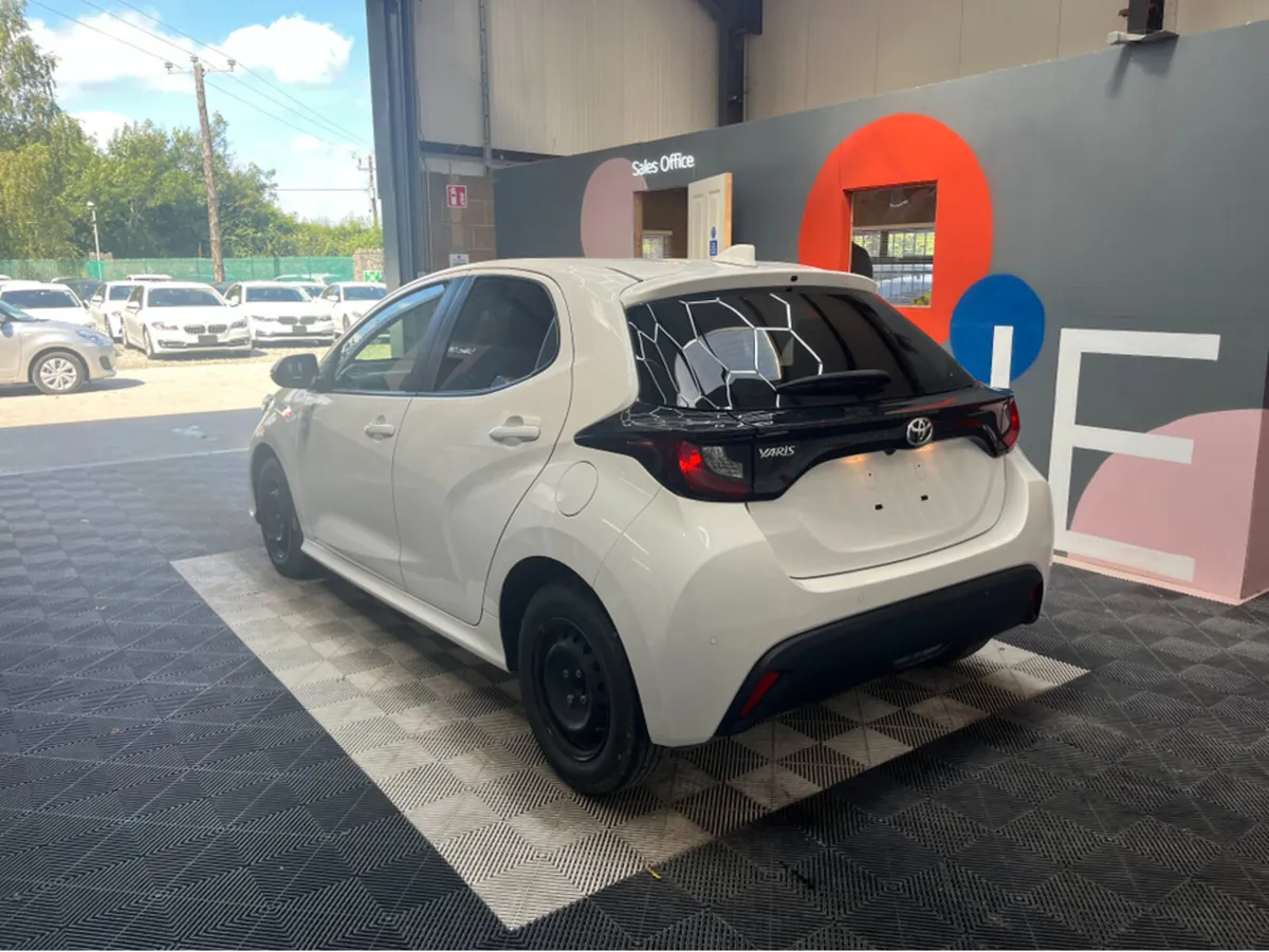 Toyota Yaris ONLY €17950 YARIS AUTOMATIC 1.0 PETRO - Image 4