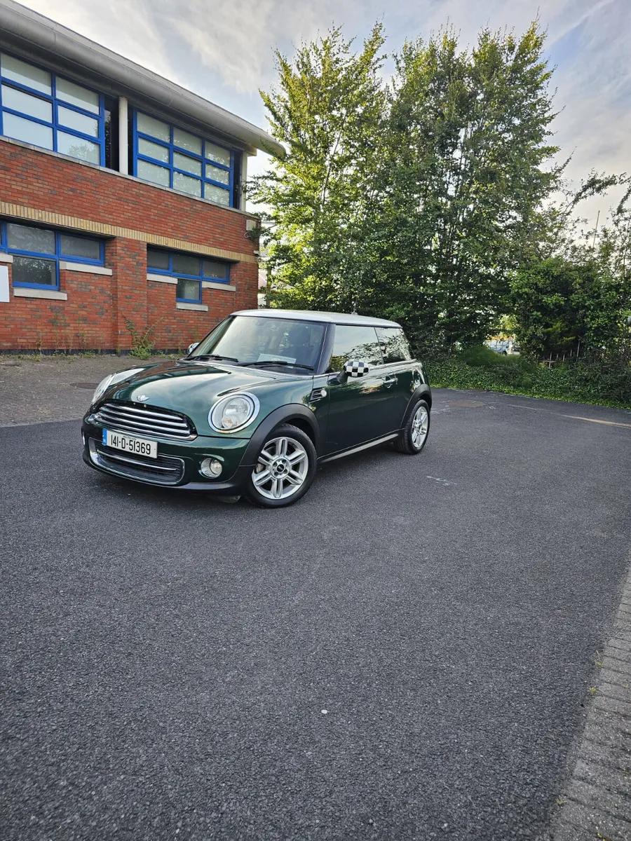 Mini Cooper 2014 - Image 2