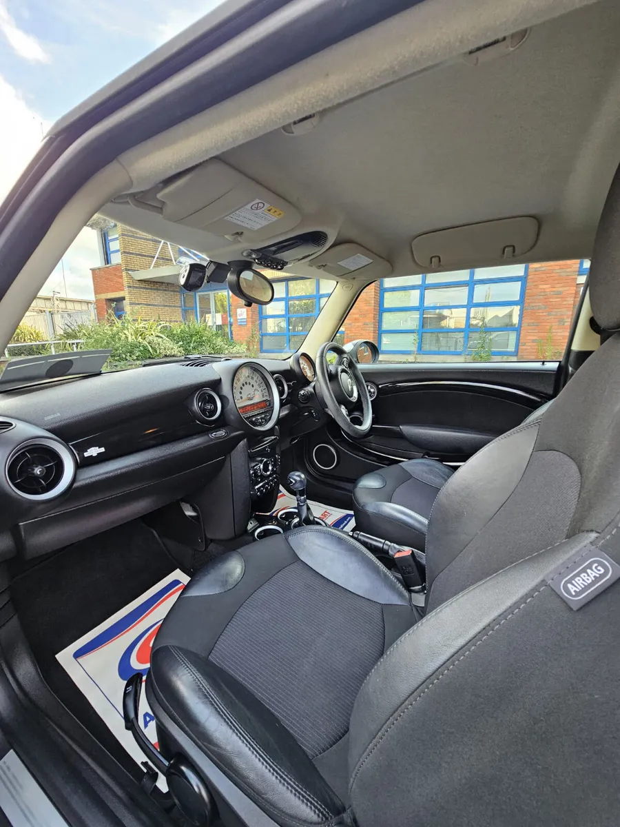 Mini Cooper 2014 - Image 4