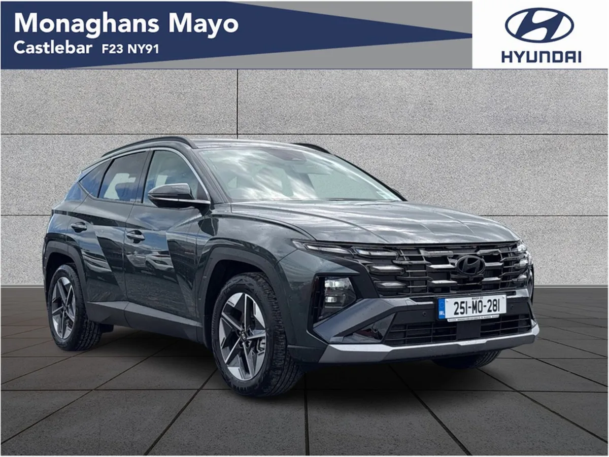 Hyundai Tucson EXECUTIVE PLUS 1.6 DIESEL 5DR - Image 1