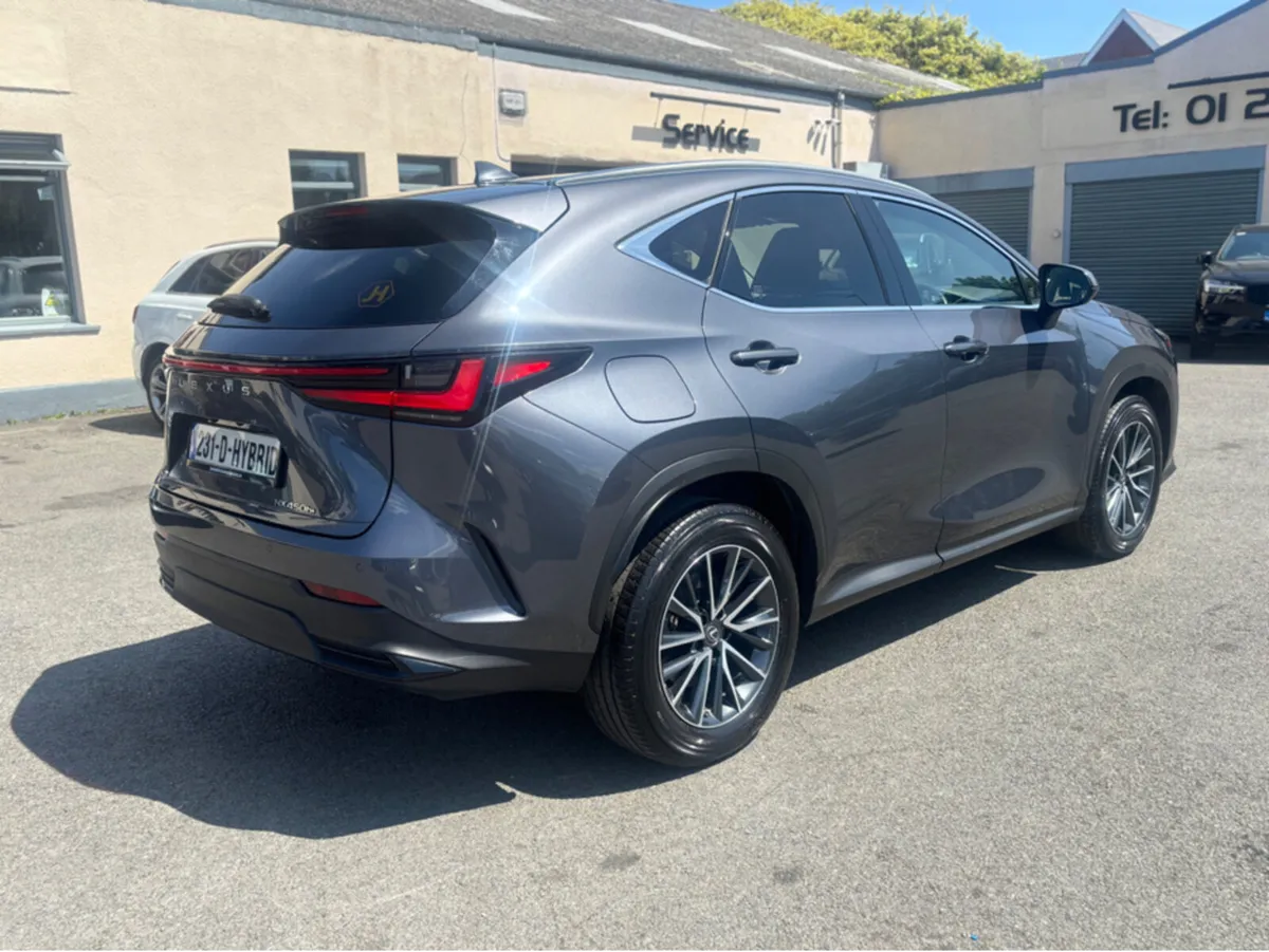 Lexus NX 450H+ PREMIUM PACK 4WD - Image 4