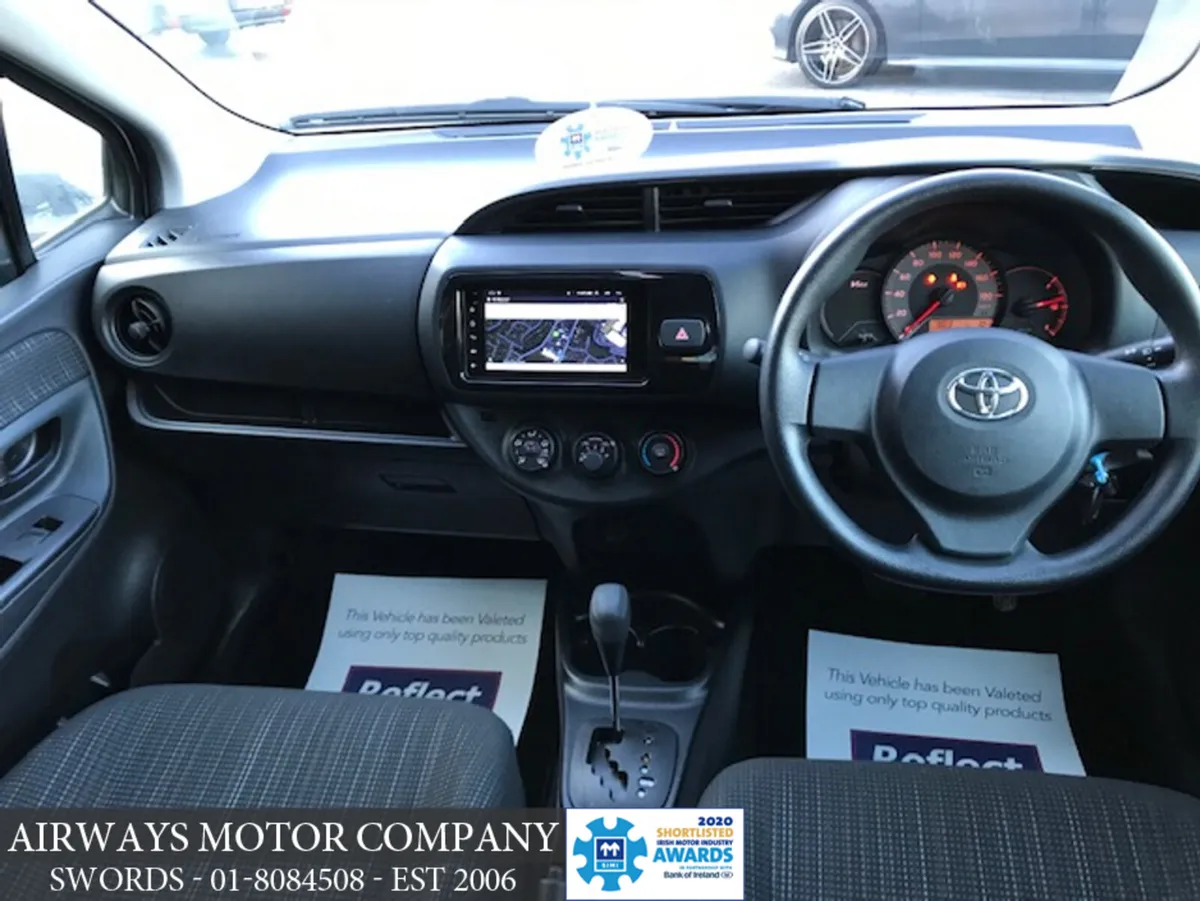 Toyota Yaris * 1.0* AUTO * 5DR * SAT NAV * REV CAM - Image 3