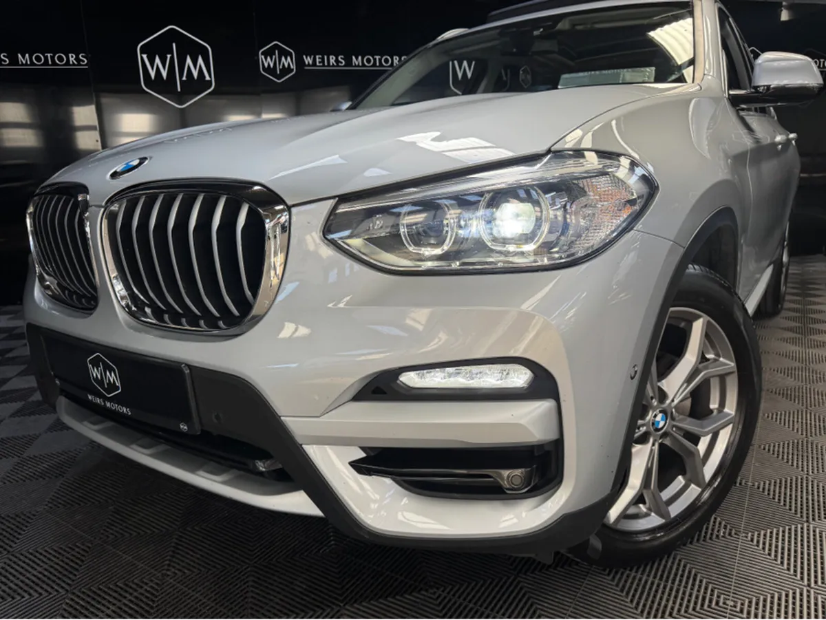 BMW X3 XDRIVE AUTOMATIC//LOW MILEAGE//FULL BMW SER - Image 3