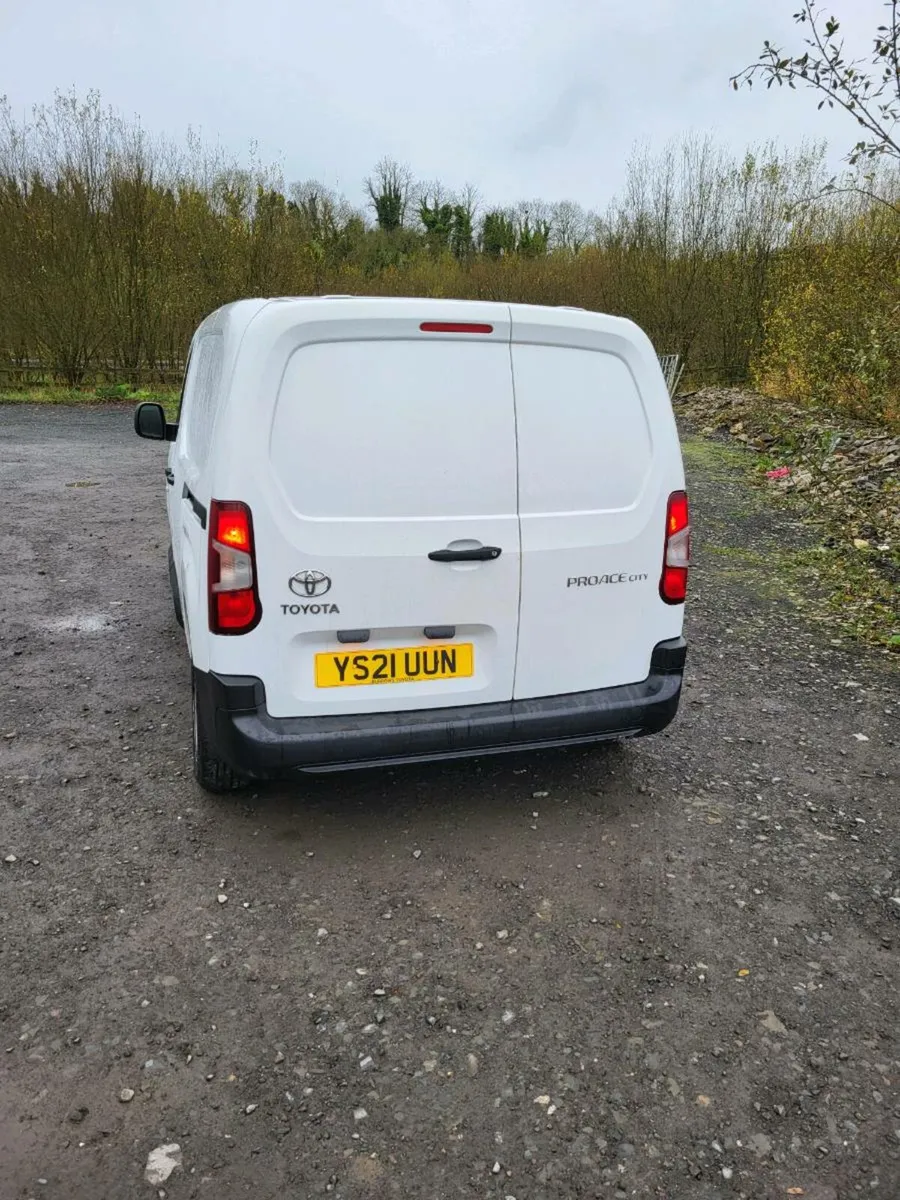 211 toyota proace city - Image 3