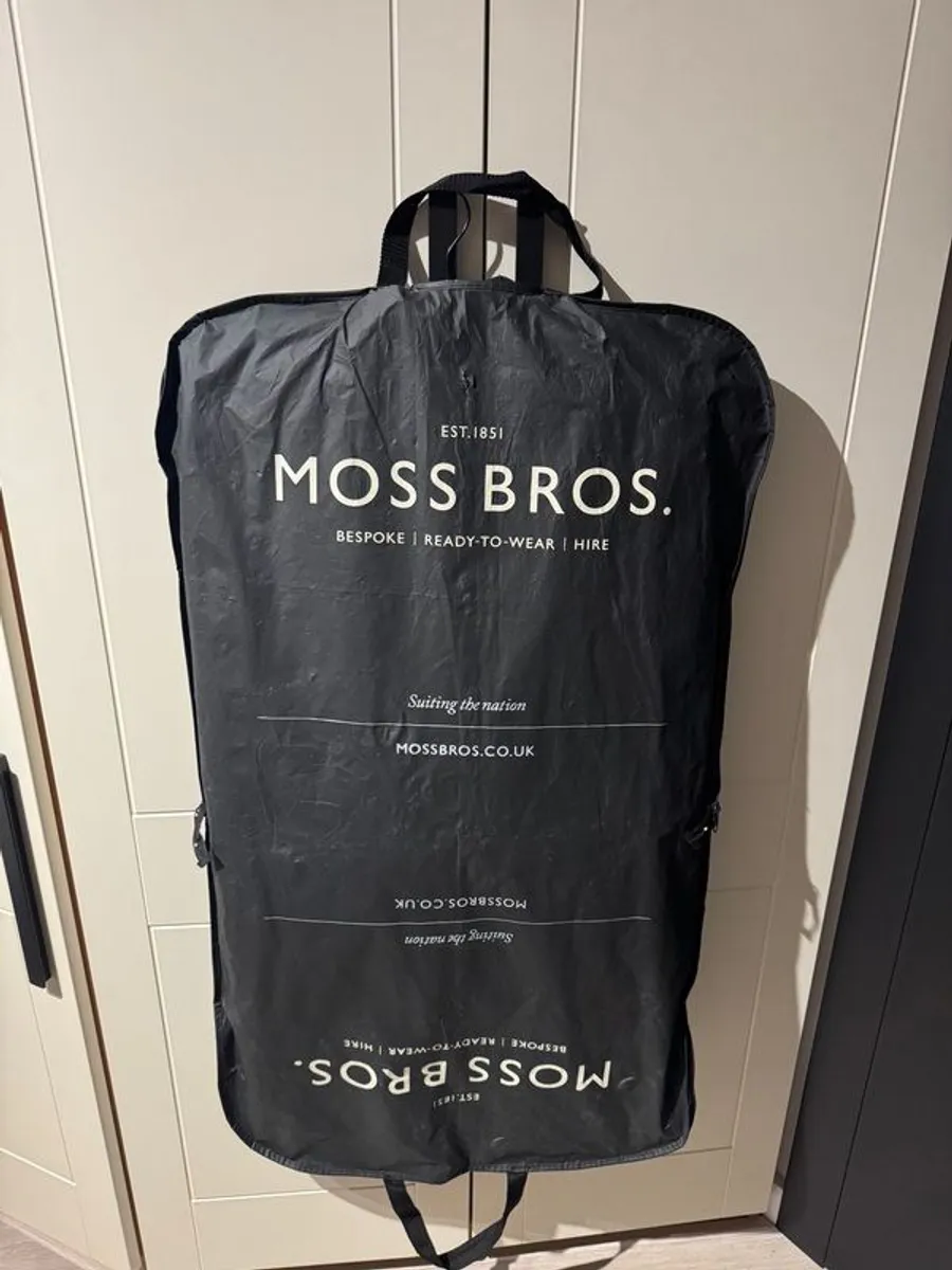 Moss Bros 3 Piece Suit Worn Once - Image 2