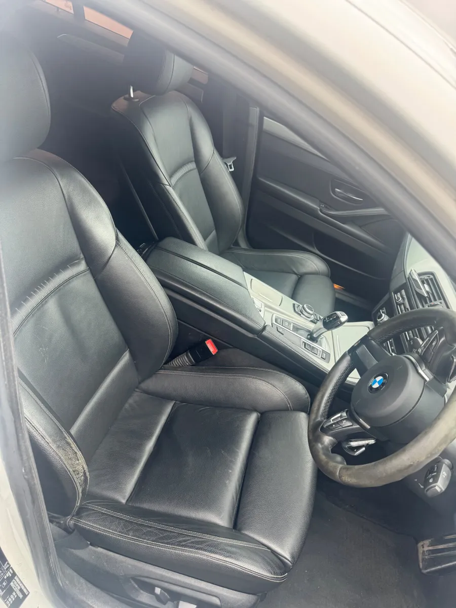BMW 5-Series 2014 520d msport - Image 2
