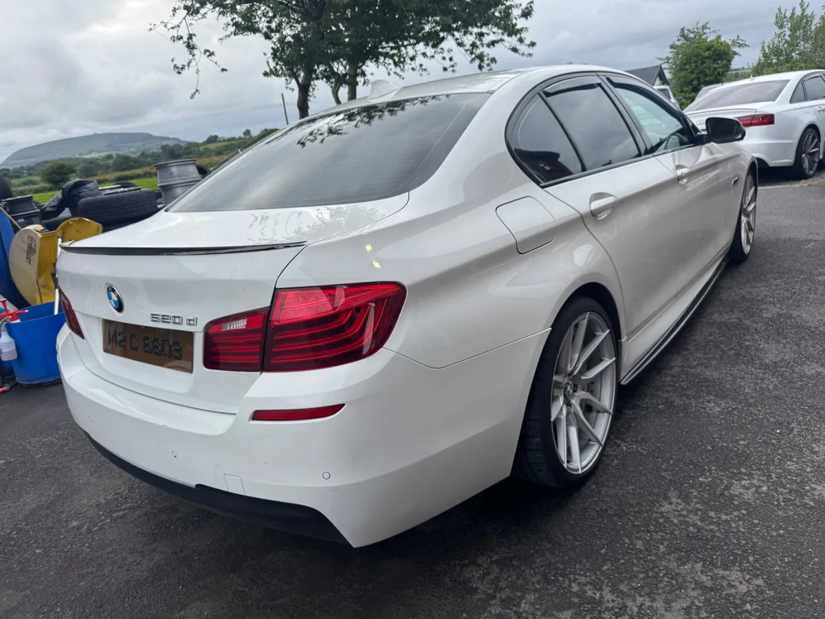 BMW 5-Series 2014 520d msport - Image 3