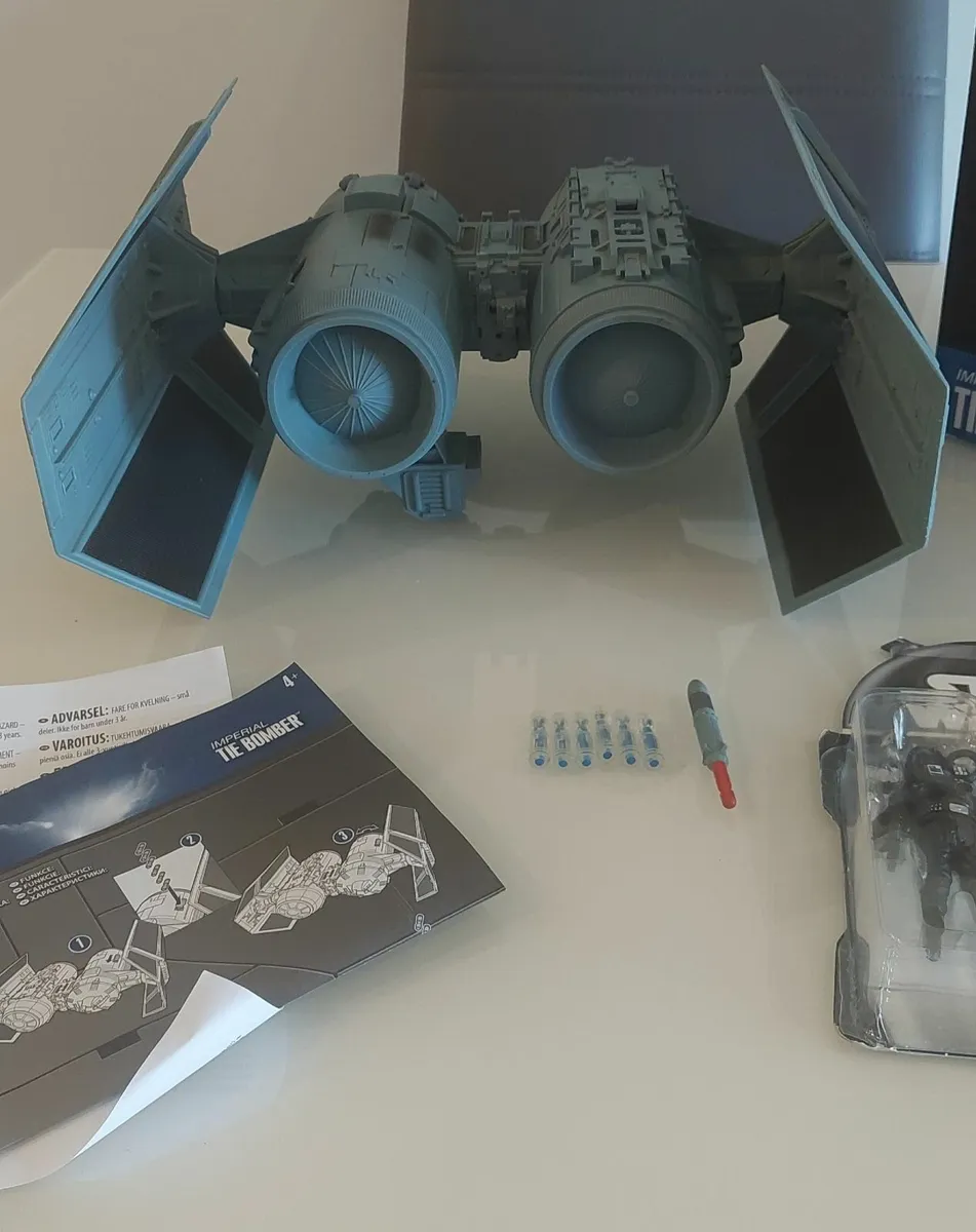 Star wars  Imperial Tie Bomber 2010 - Image 2
