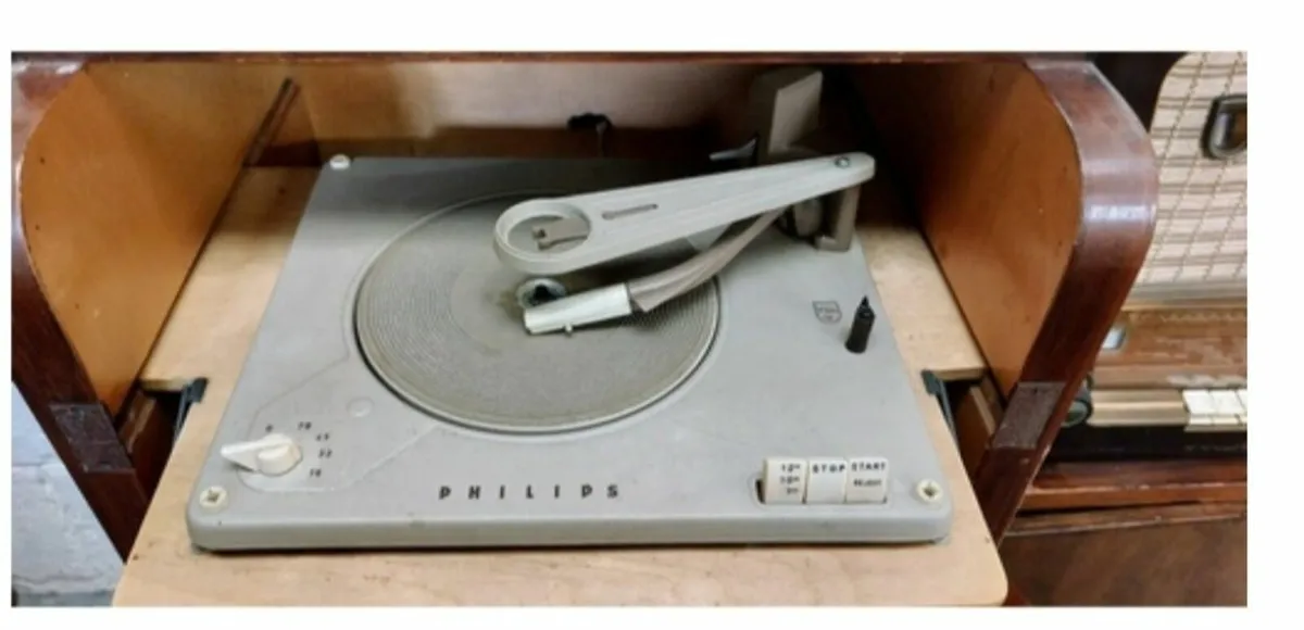 Vintage Music Cabinet Set - Image 2