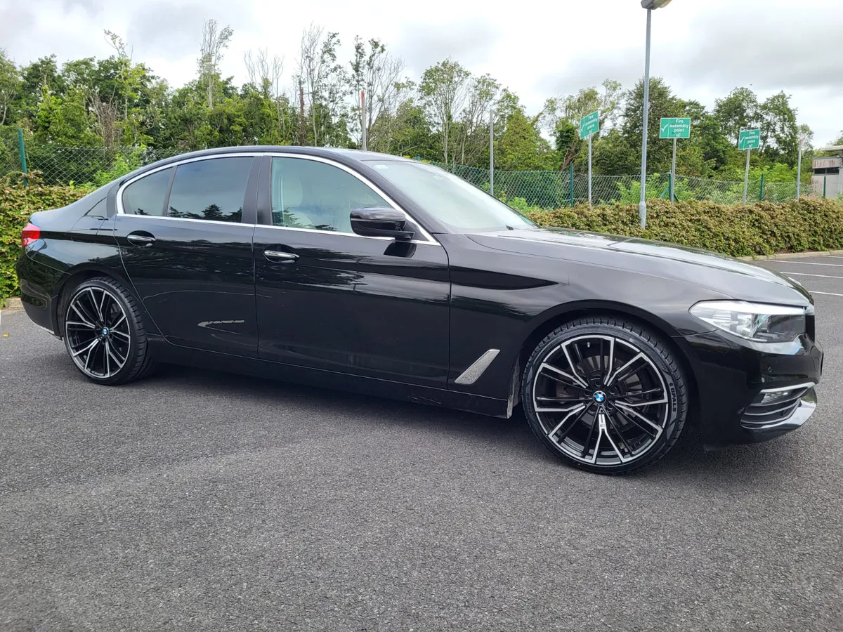 2018 BMW 520D SE AUTO WITH M SPORT ALLOYS - Image 1