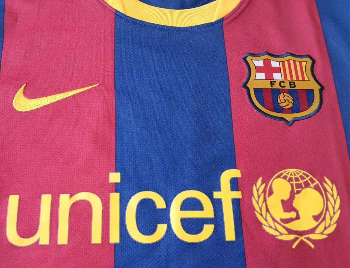 FC Barcelona 2010 2011 Authentic Home Jersey - Image 4