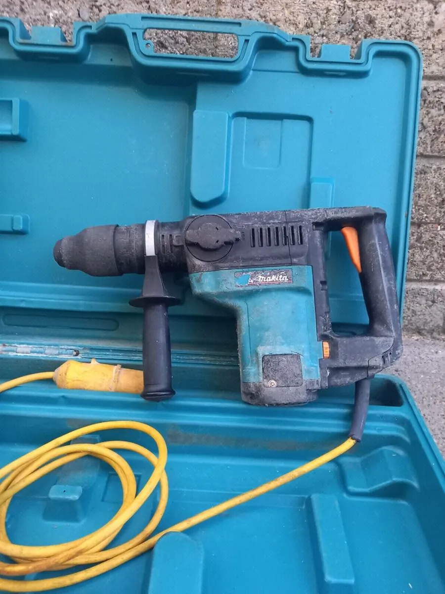 Makita SDS Max Hammer Drill - Image 4