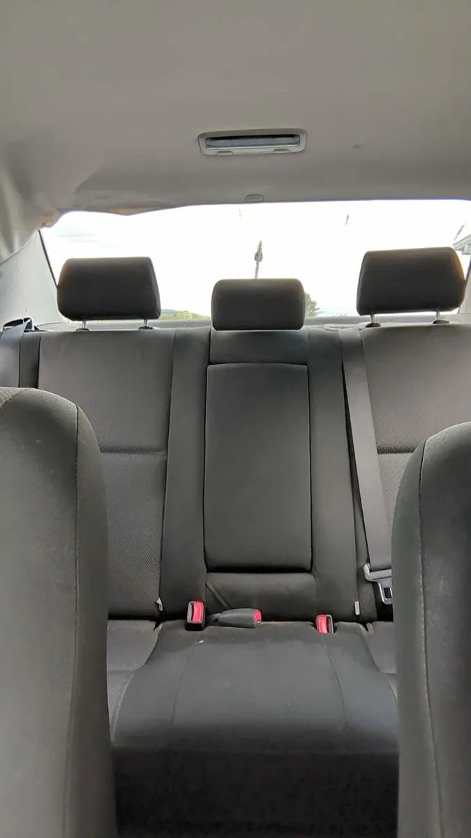 Toyota Avensis - Image 4