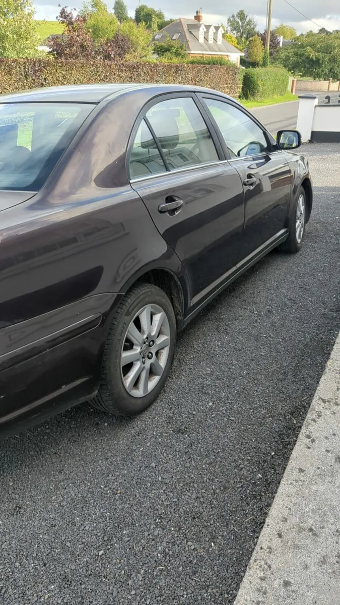 Toyota Avensis - Image 1