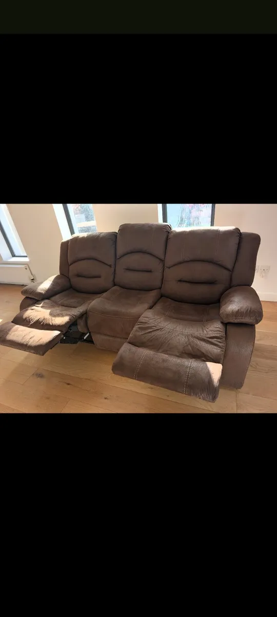 Brown reclining 3 seat couch - Image 4