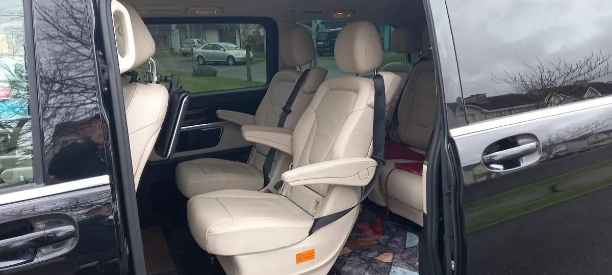 Mercedes-Benz V-Class 2018 - Image 3