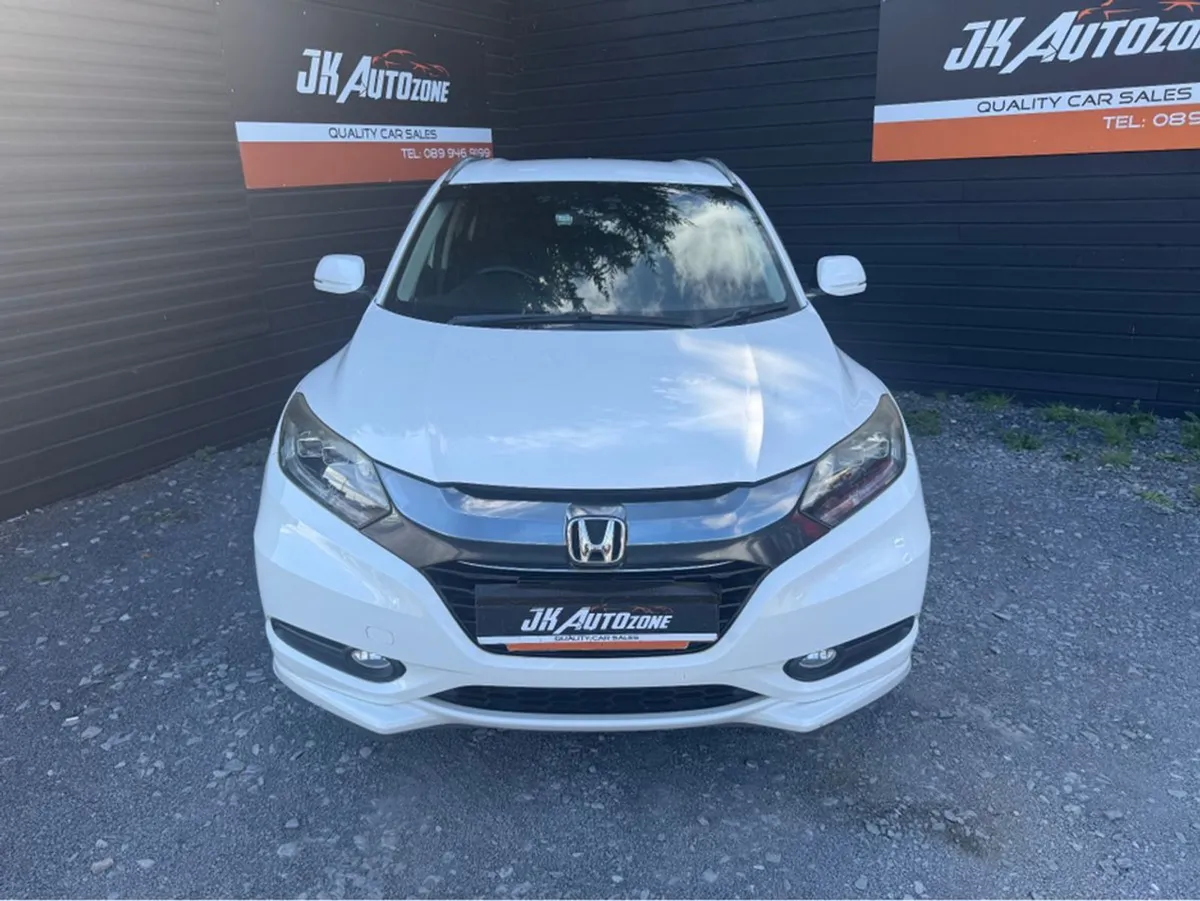 Honda Vezel 1.5 Hybrid Z Auto - Image 3