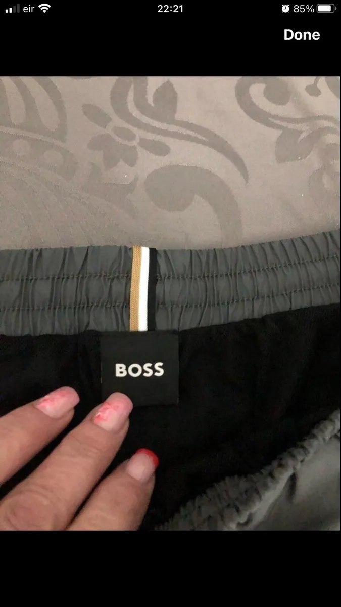 Mens Hugo Boss shirts size S €25 - Image 4